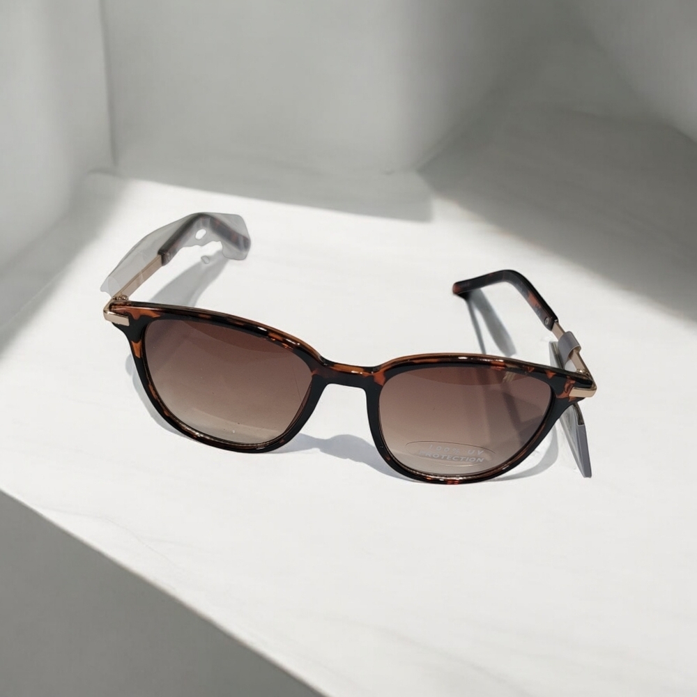 NWT Falls Creek Tortoise Sunglasses